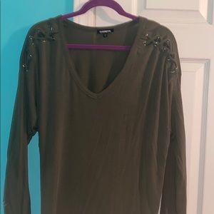EXPRESS top with cris cross pattern on shoulders